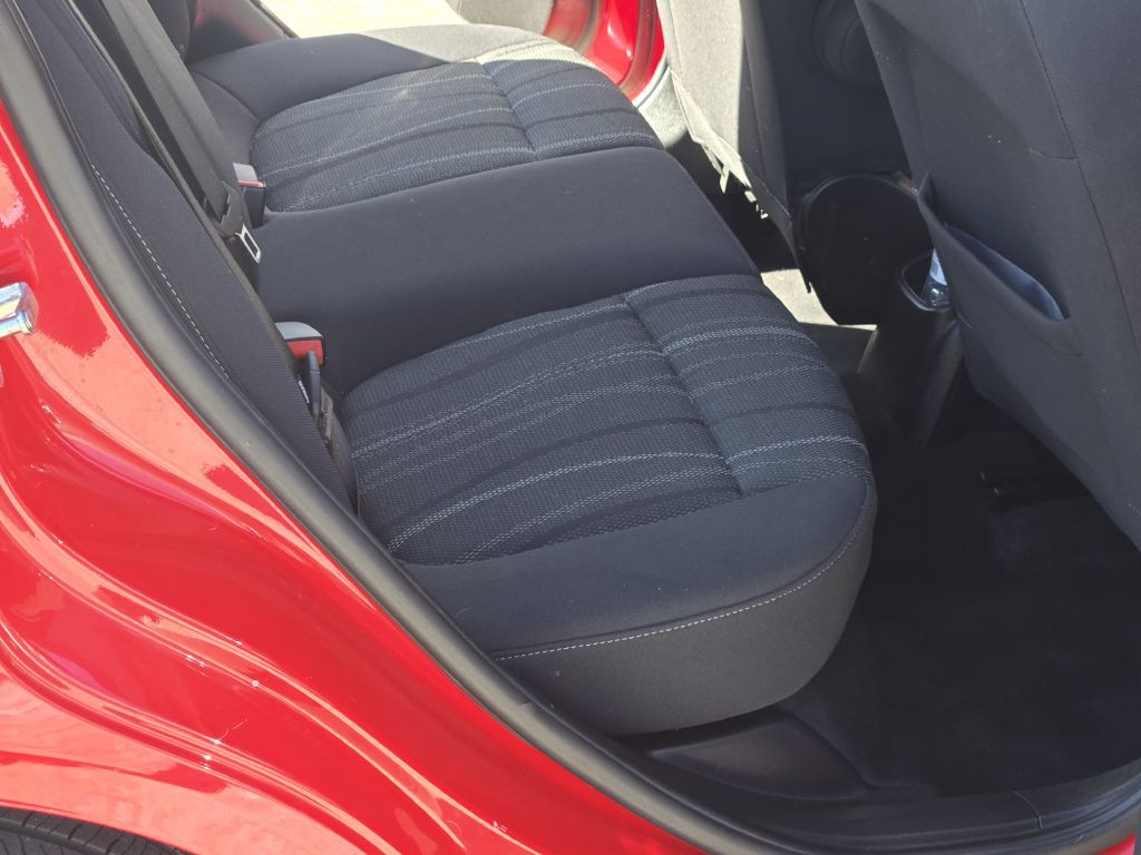 2015 Chevrolet Sonic Image 10