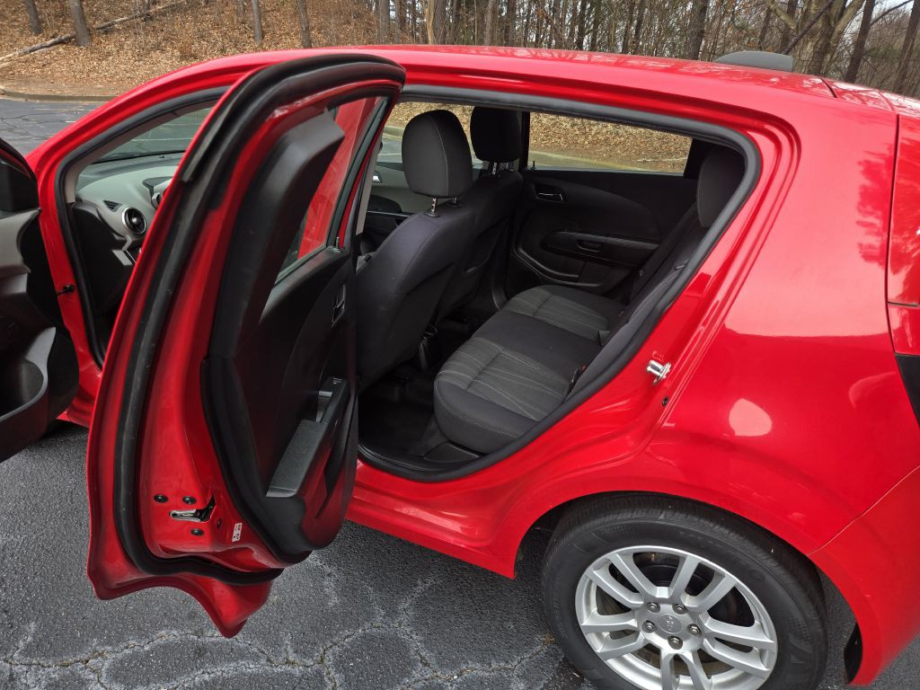 2015 Chevrolet Sonic Image 8