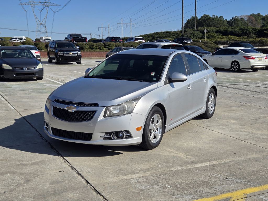 2013 Chevrolet Cruze Image 1