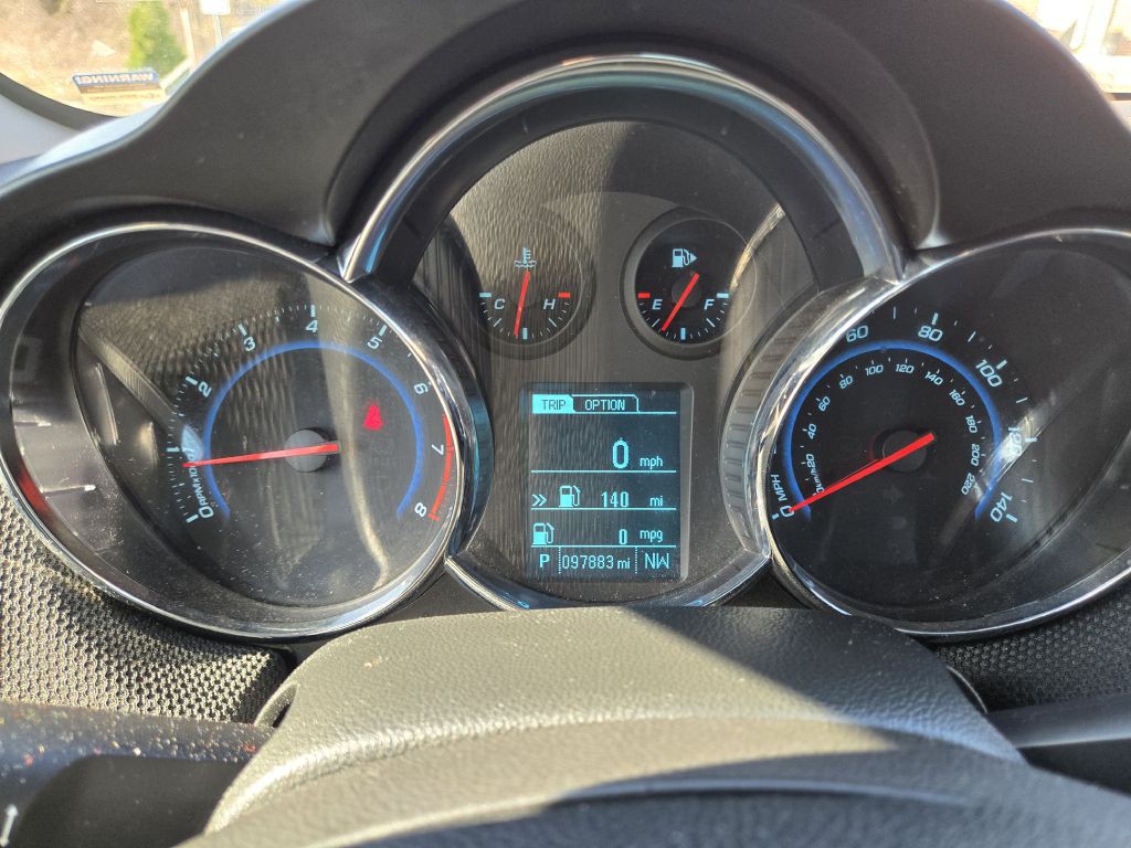 2013 Chevrolet Cruze Image 12