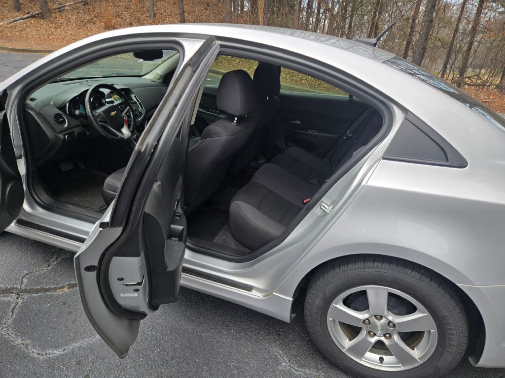 2013 Chevrolet Cruze Image 8