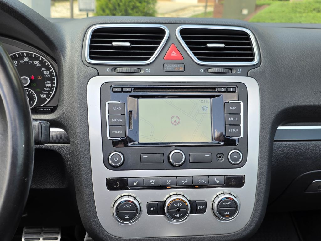 2014 Volkswagen Eos Image 9