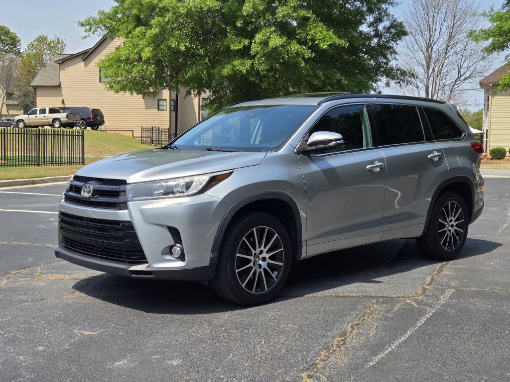 2018 Toyota Highlander Image 1
