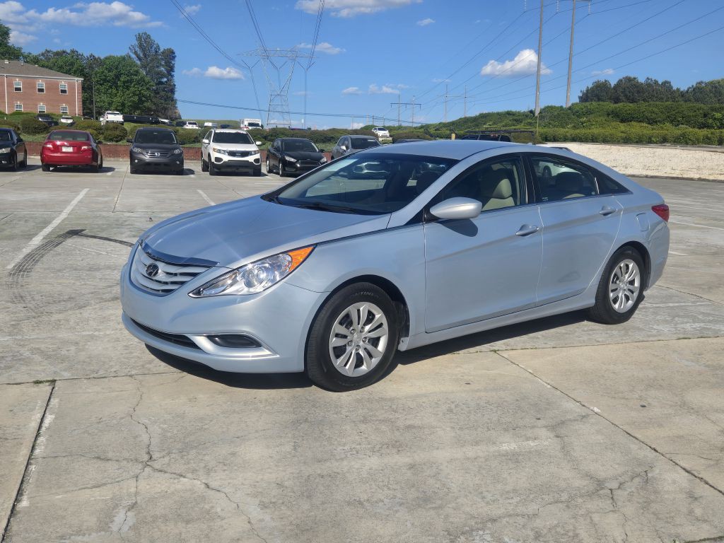 2011 Hyundai Sonata Image 1