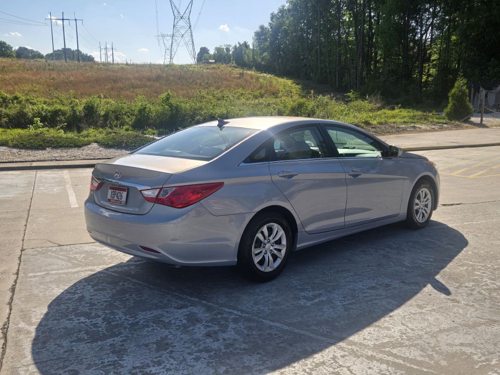 2011 Hyundai Sonata Image 4