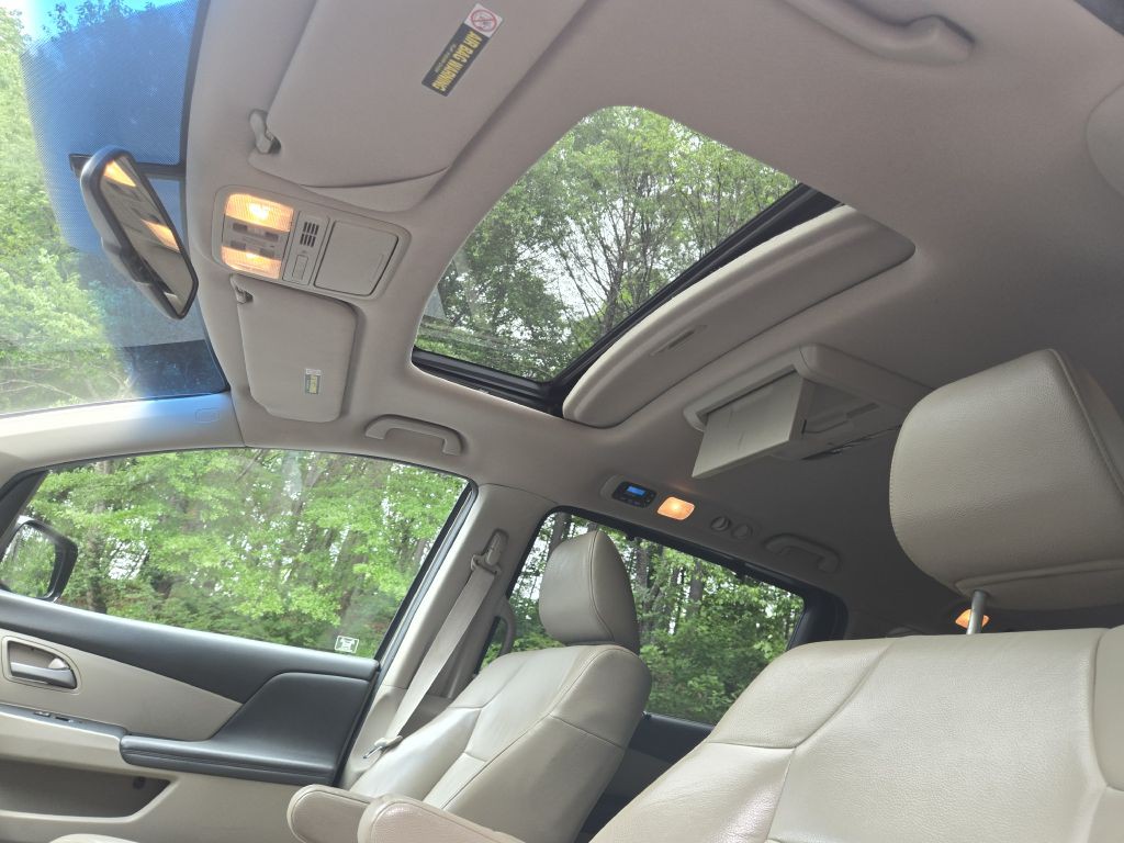 2012 Honda Odyssey Image 11