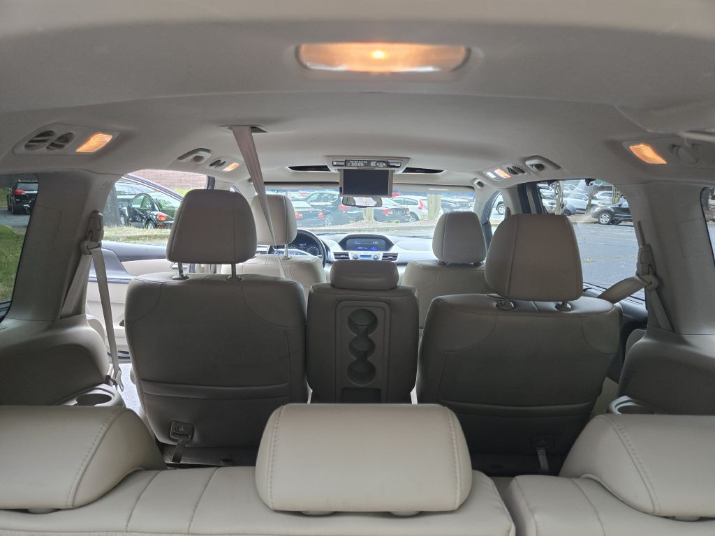 2012 Honda Odyssey Image 17