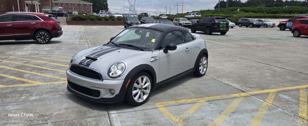 2014 MINI Cooper Image 1