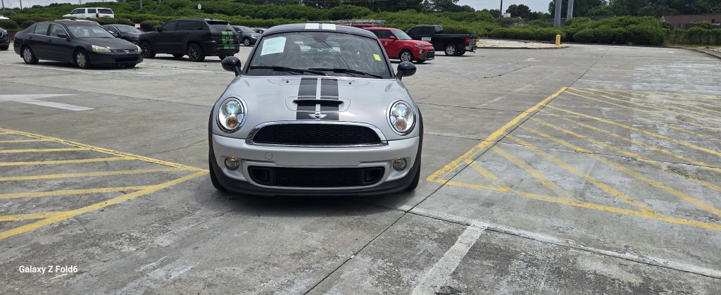 2014 MINI Cooper Image 2