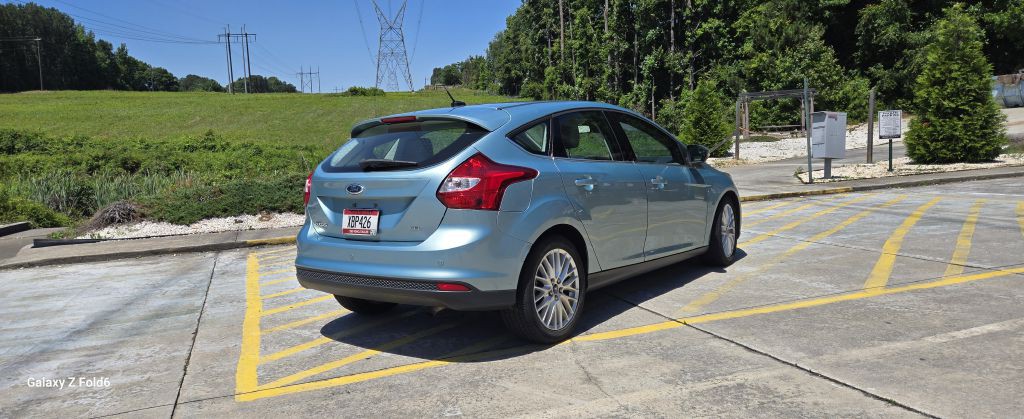 2012 Ford Focus Image 5