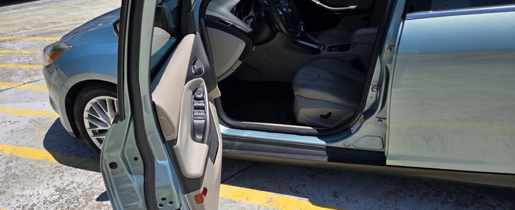 2012 Ford Focus Image 9