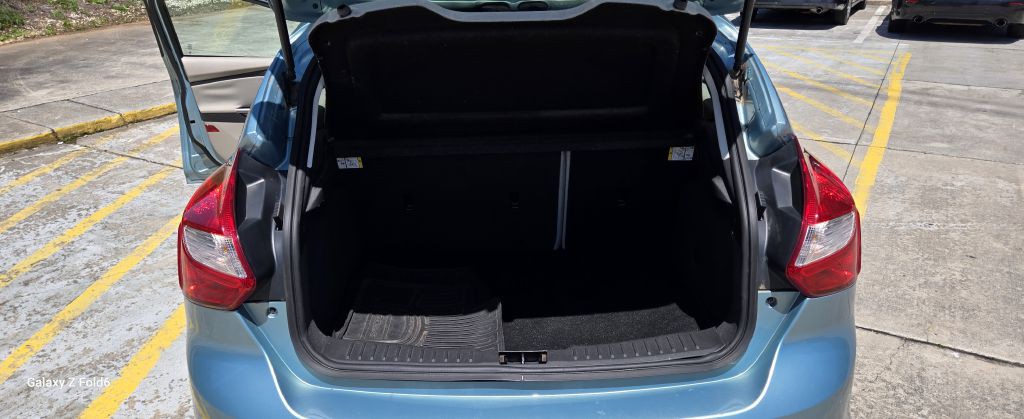 2012 Ford Focus Image 11