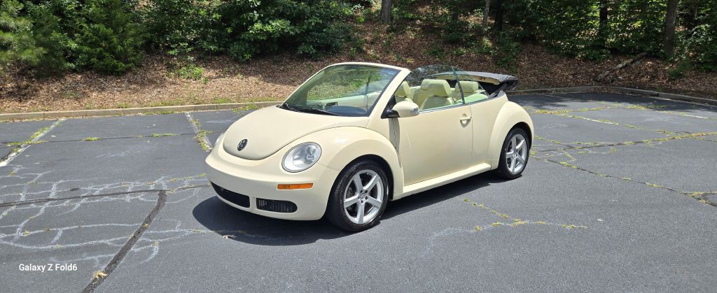 2010 Volkswagen Beetle Image 10