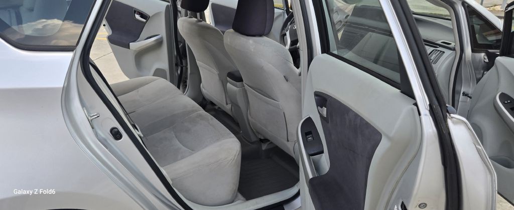 2011 Toyota Prius Image 10