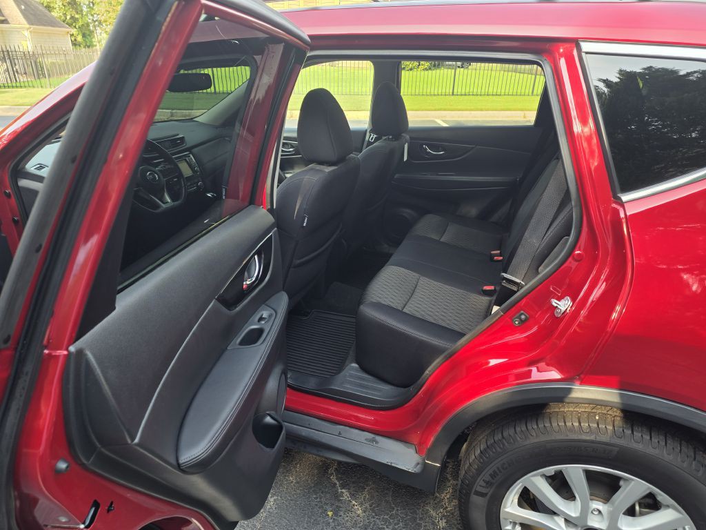 2017 Nissan Rogue Image 8