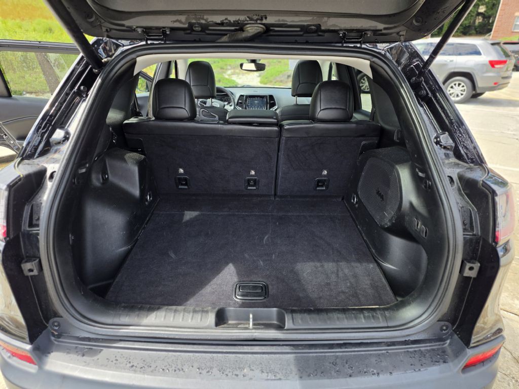 2019 Jeep Cherokee Image 9