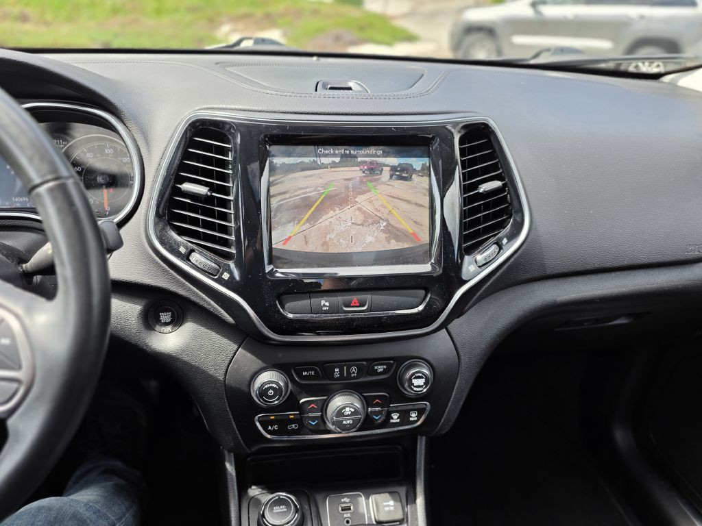 2019 Jeep Cherokee Image 13