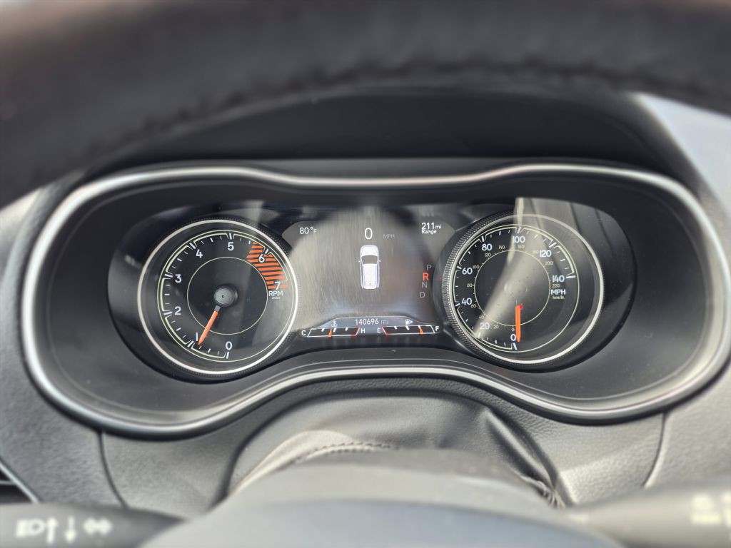 2019 Jeep Cherokee Image 14