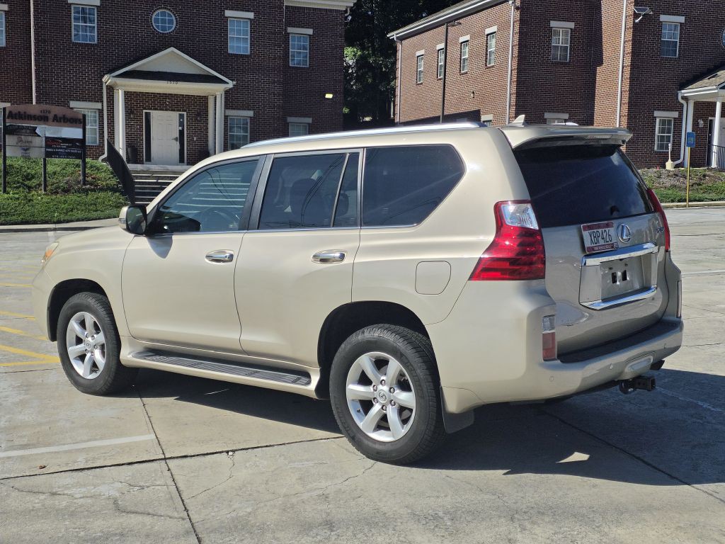 2011 Lexus GX Image 6