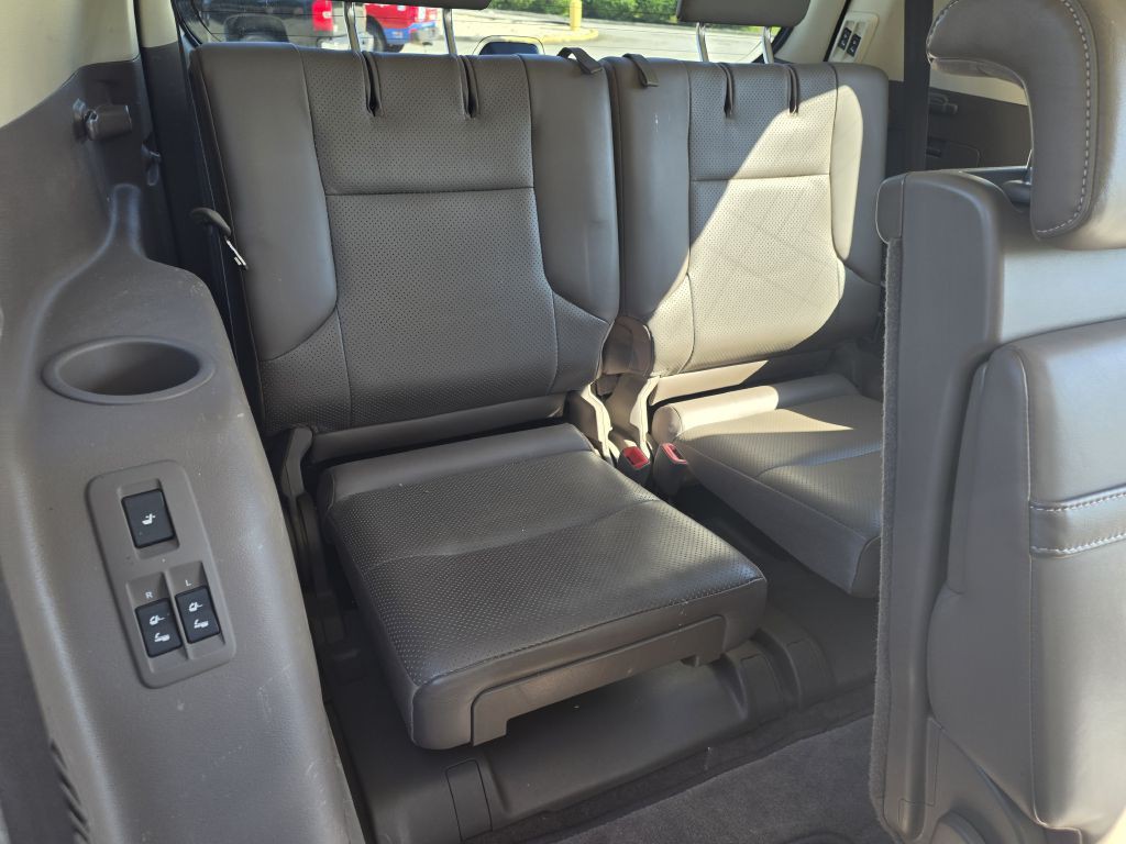 2011 Lexus GX Image 11
