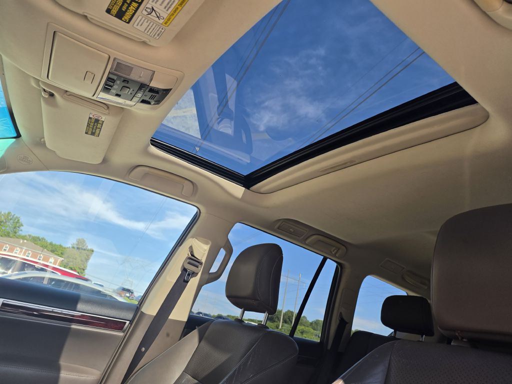 2011 Lexus GX Image 15