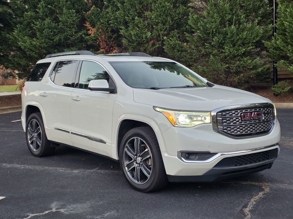 2017 GMC Acadia Image 3