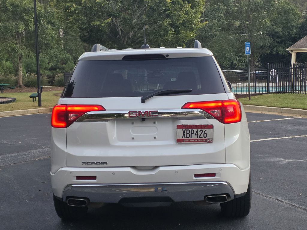2017 GMC Acadia Image 6
