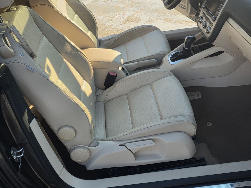 2013 Volkswagen Eos Image 10