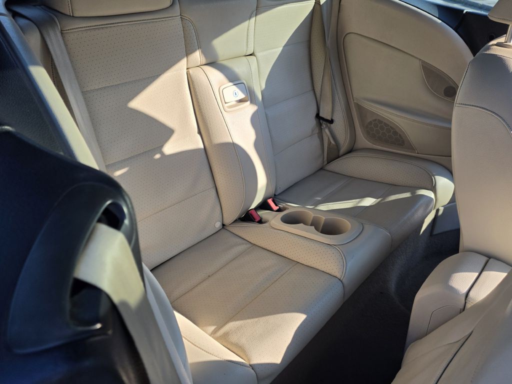 2013 Volkswagen Eos Image 11
