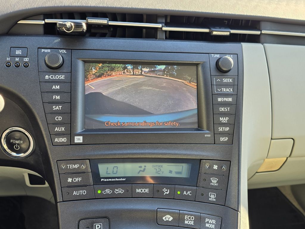 2010 Toyota Prius Image 15