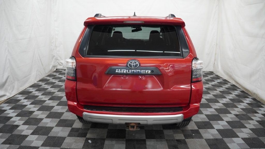 2017 Toyota 4Runner Image 3