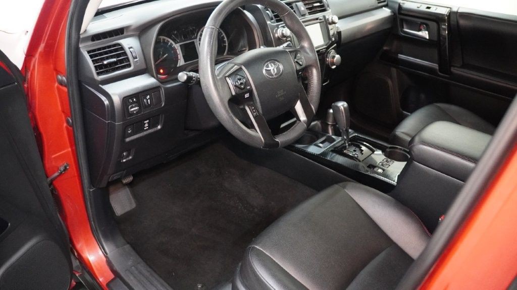 2017 Toyota 4Runner Image 11