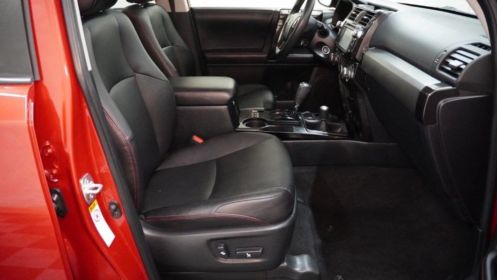 2017 Toyota 4Runner Image 17