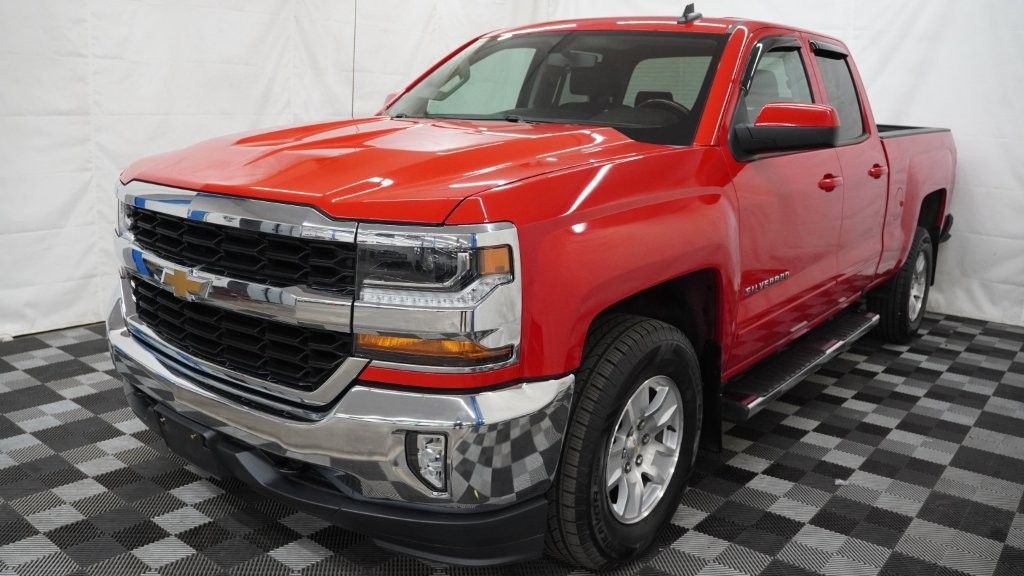 2017 Chevrolet Silverado 1500 Image 2