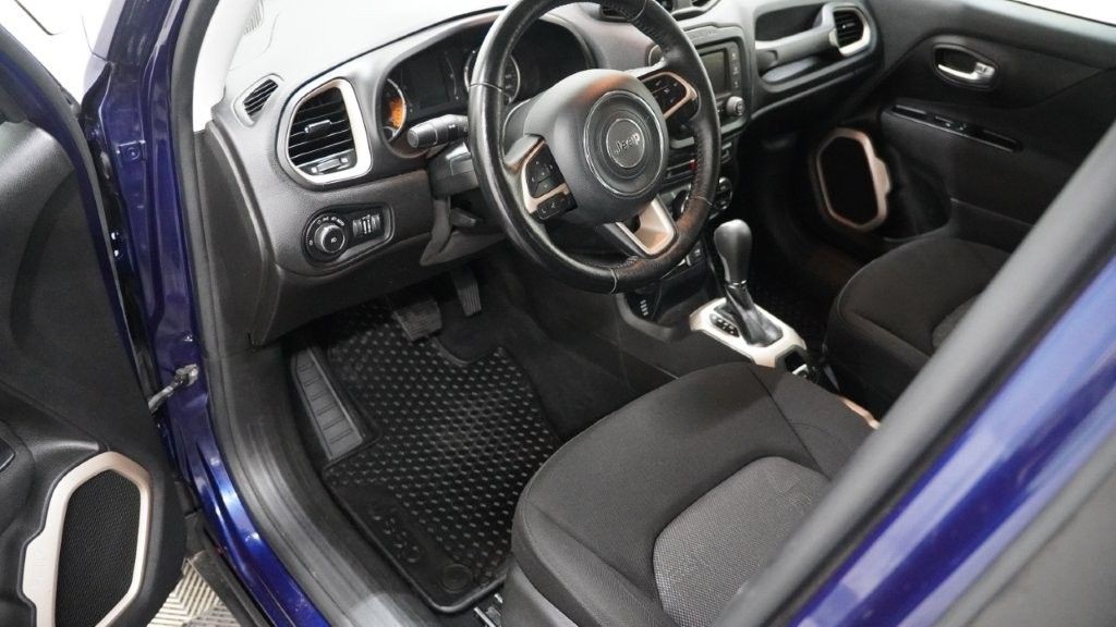 2017 Jeep Renegade Image 9