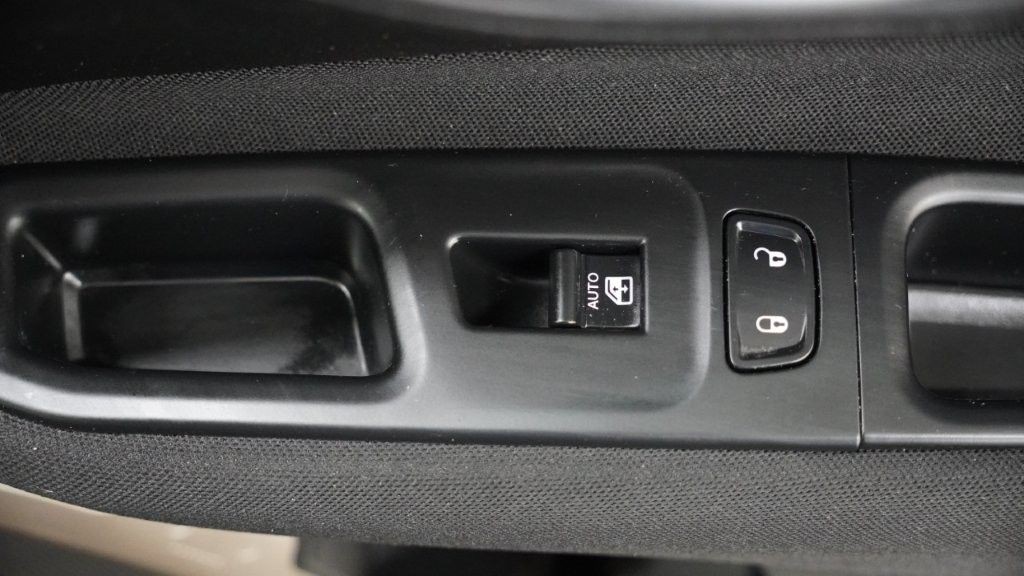 2017 Jeep Renegade Image 18