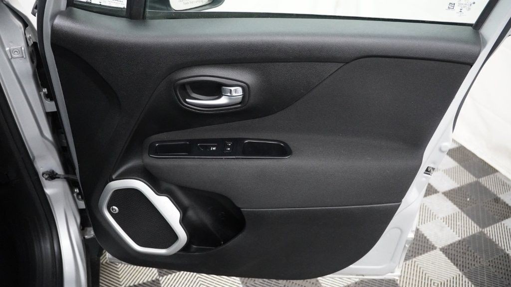 2018 Jeep Renegade Image 18