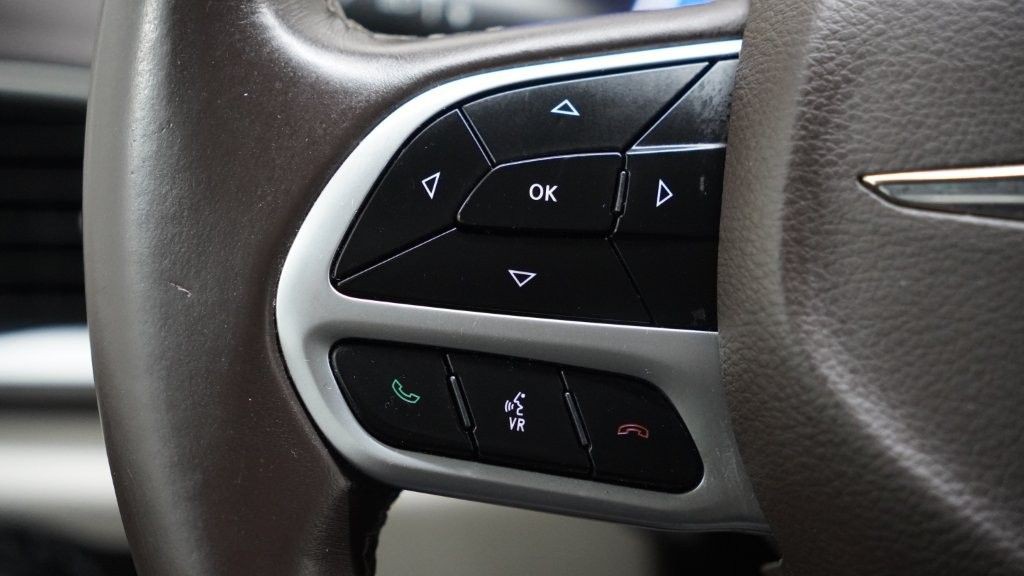 2017 Chrysler Pacifica Image 29