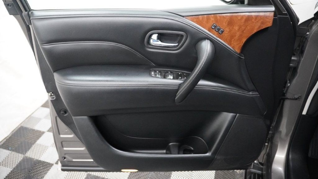 2019 INFINITI QX80 Image 16