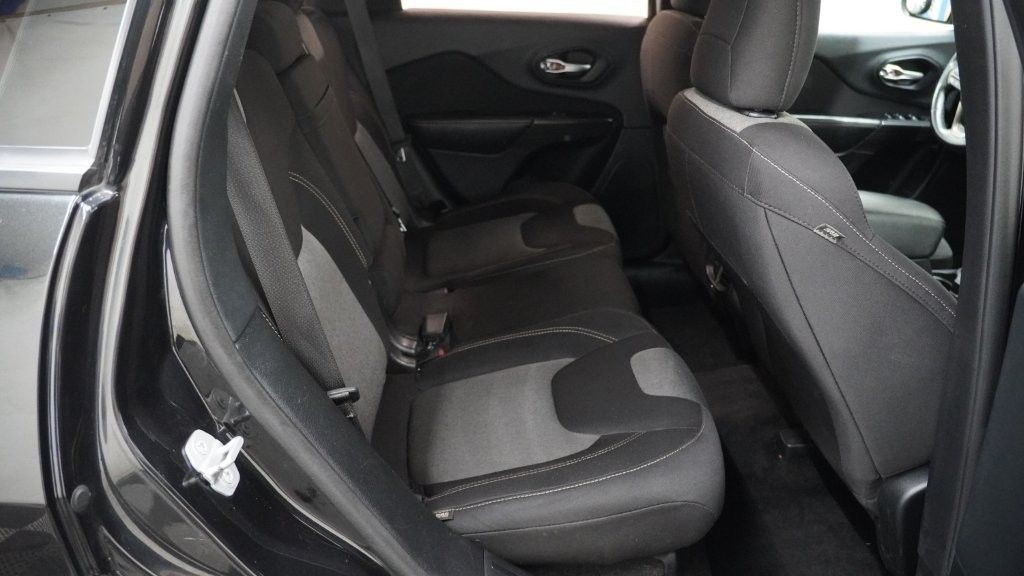2015 Jeep Cherokee Image 15