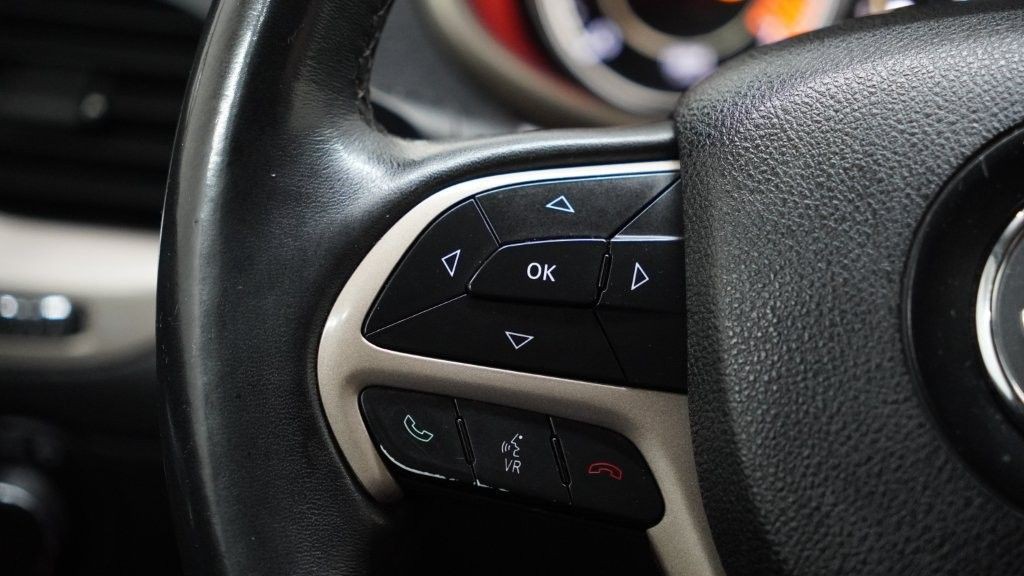 2015 Jeep Cherokee Image 23