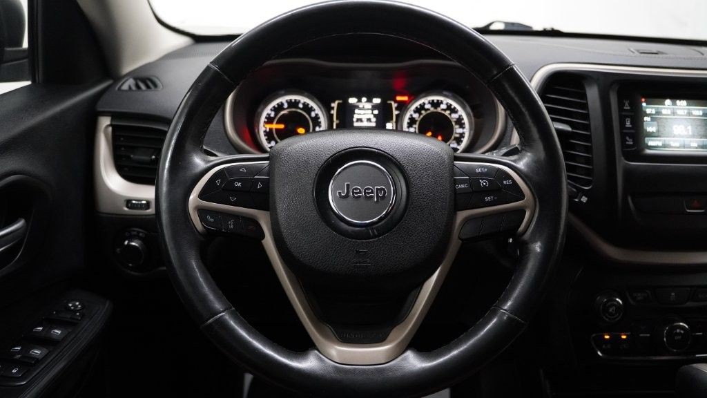 2015 Jeep Cherokee Image 25