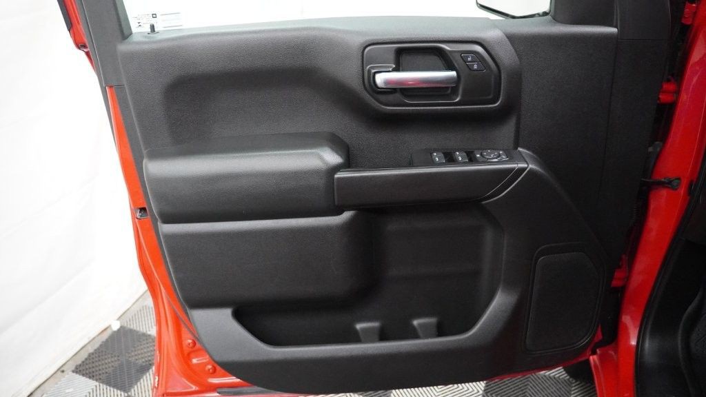 2019 Chevrolet Silverado 1500 Image 11