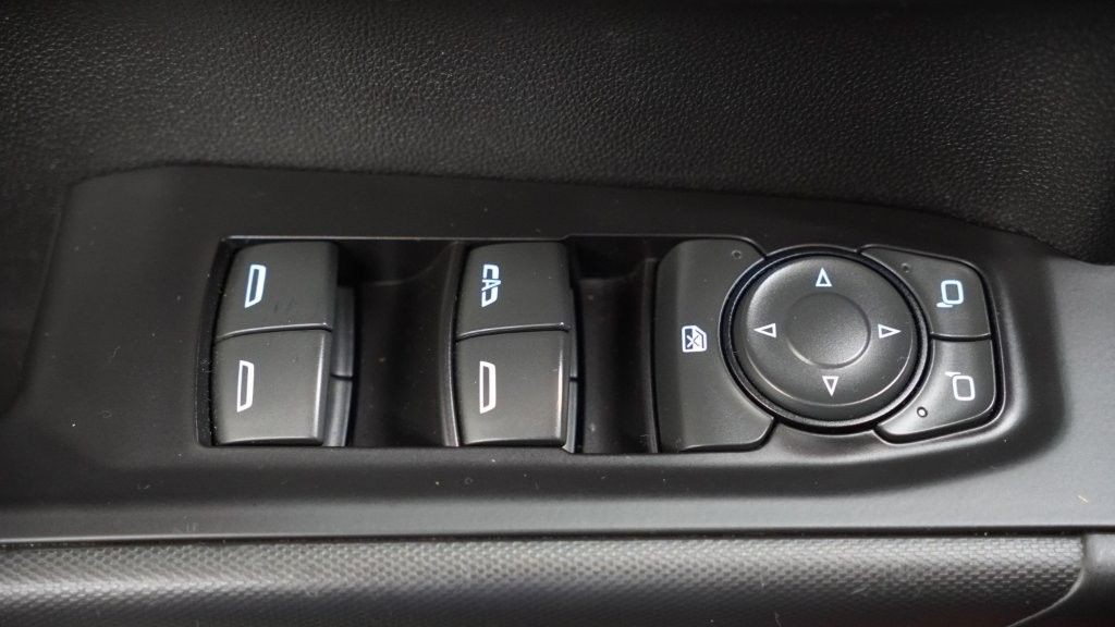 2019 Chevrolet Silverado 1500 Image 16