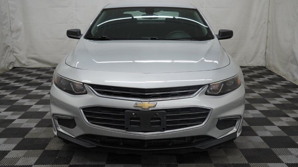 2018 Chevrolet Malibu Image 4