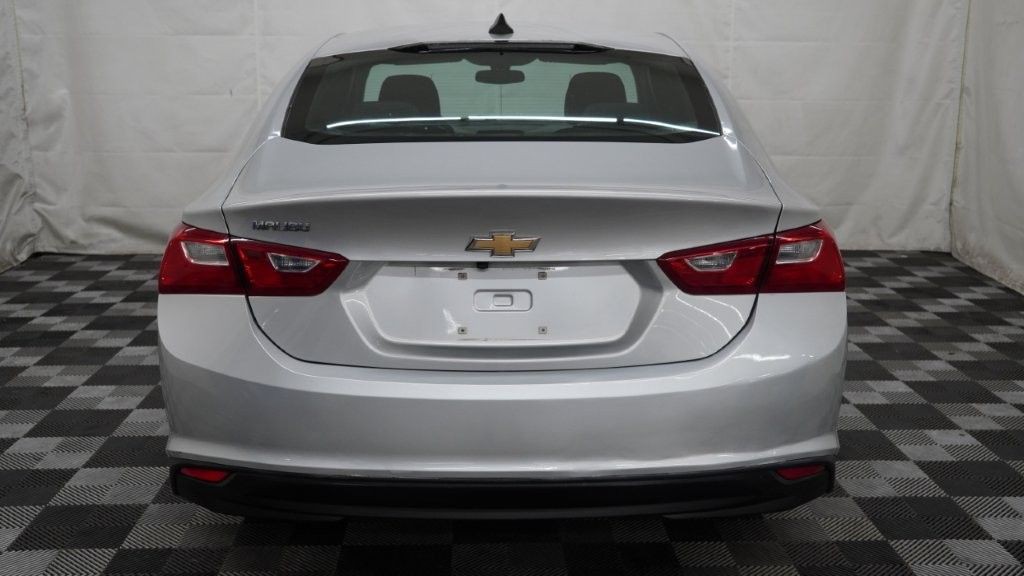 2018 Chevrolet Malibu Image 7