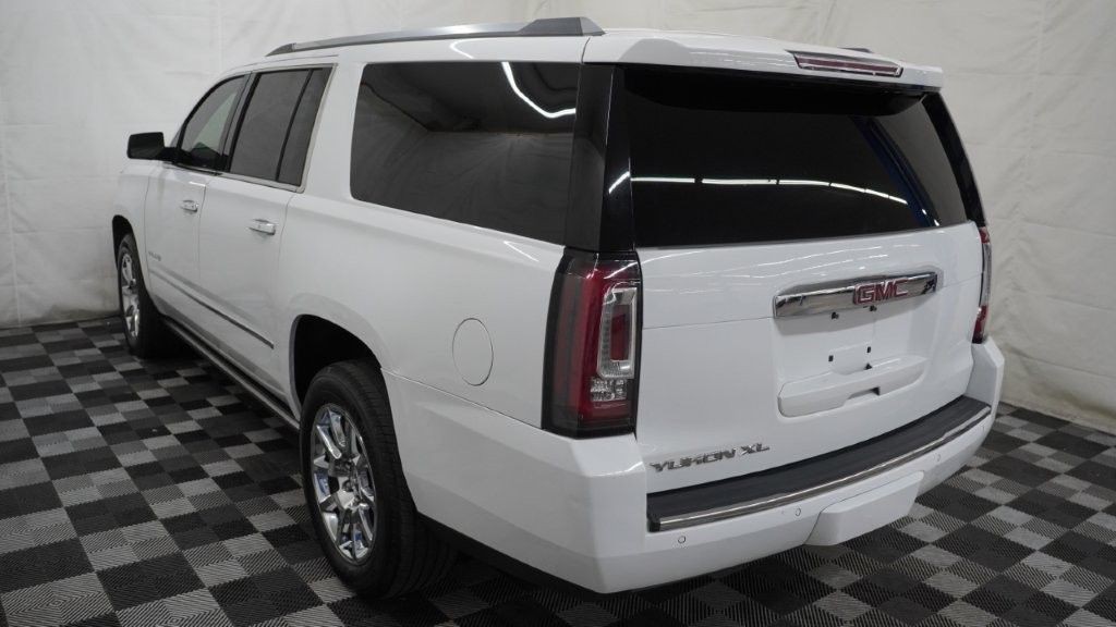 2017 GMC Yukon Image 8