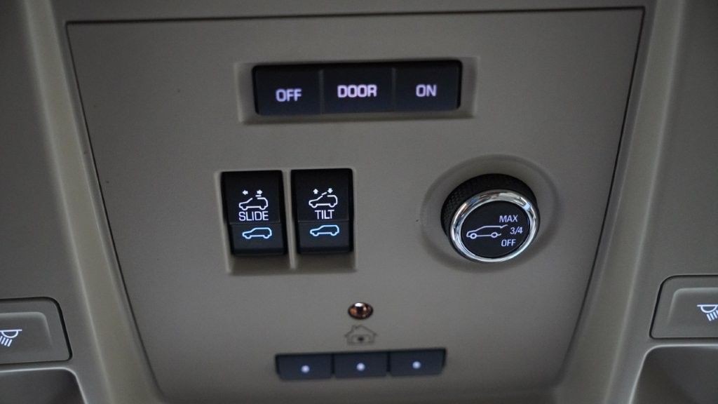 2017 GMC Yukon Image 34