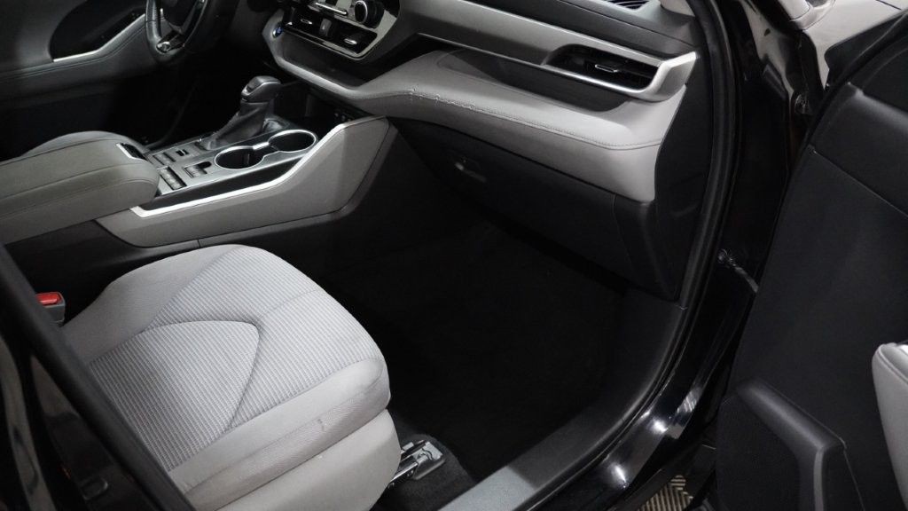 2020 Toyota Highlander Image 19