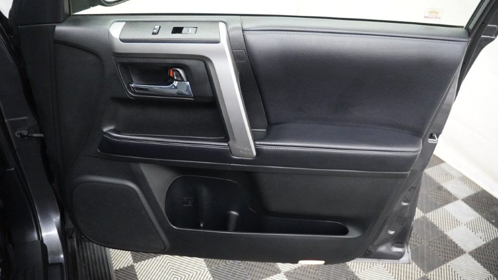 2019 Toyota 4Runner Image 18
